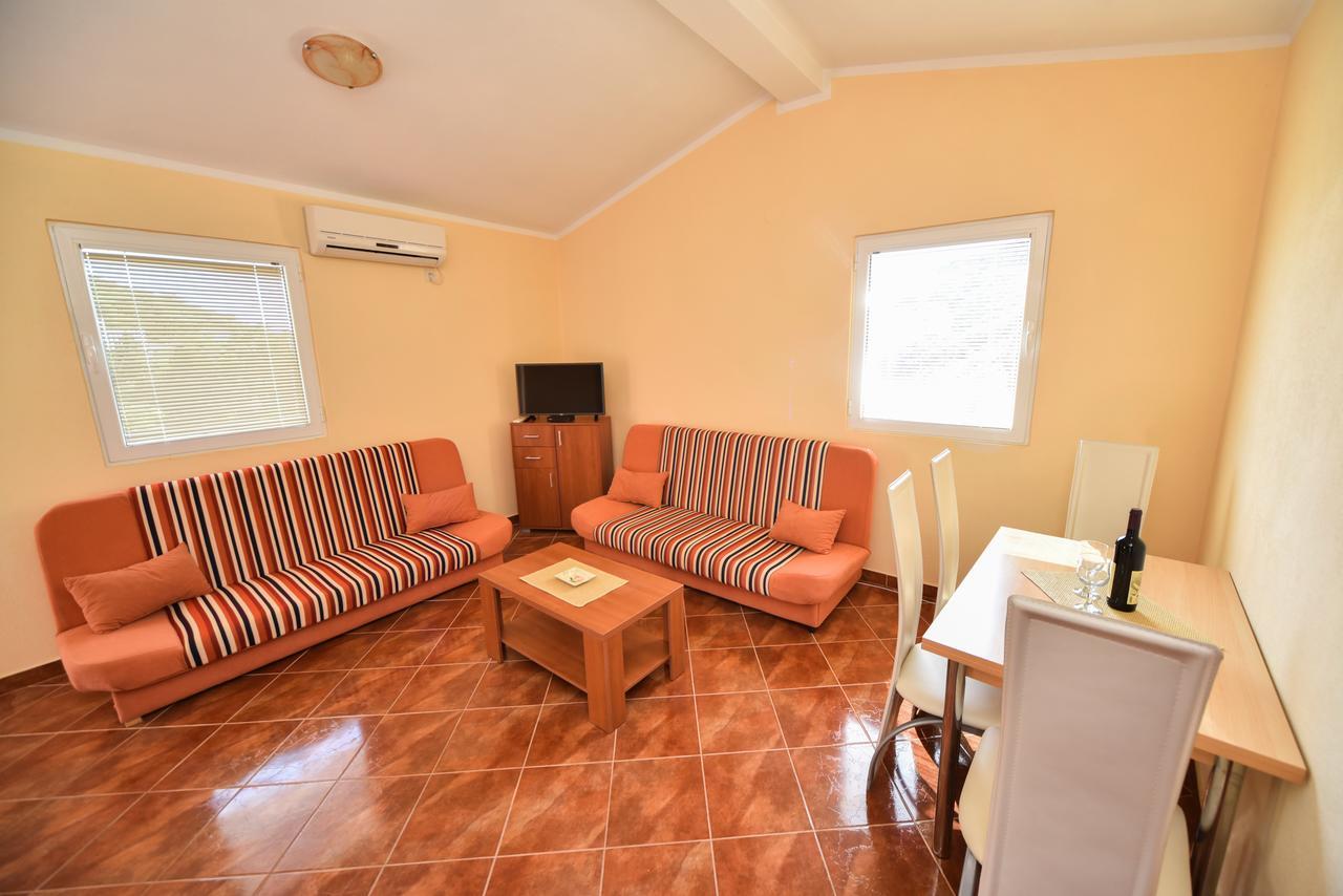 Apartmani Stanisic Čanj Dış mekan fotoğraf