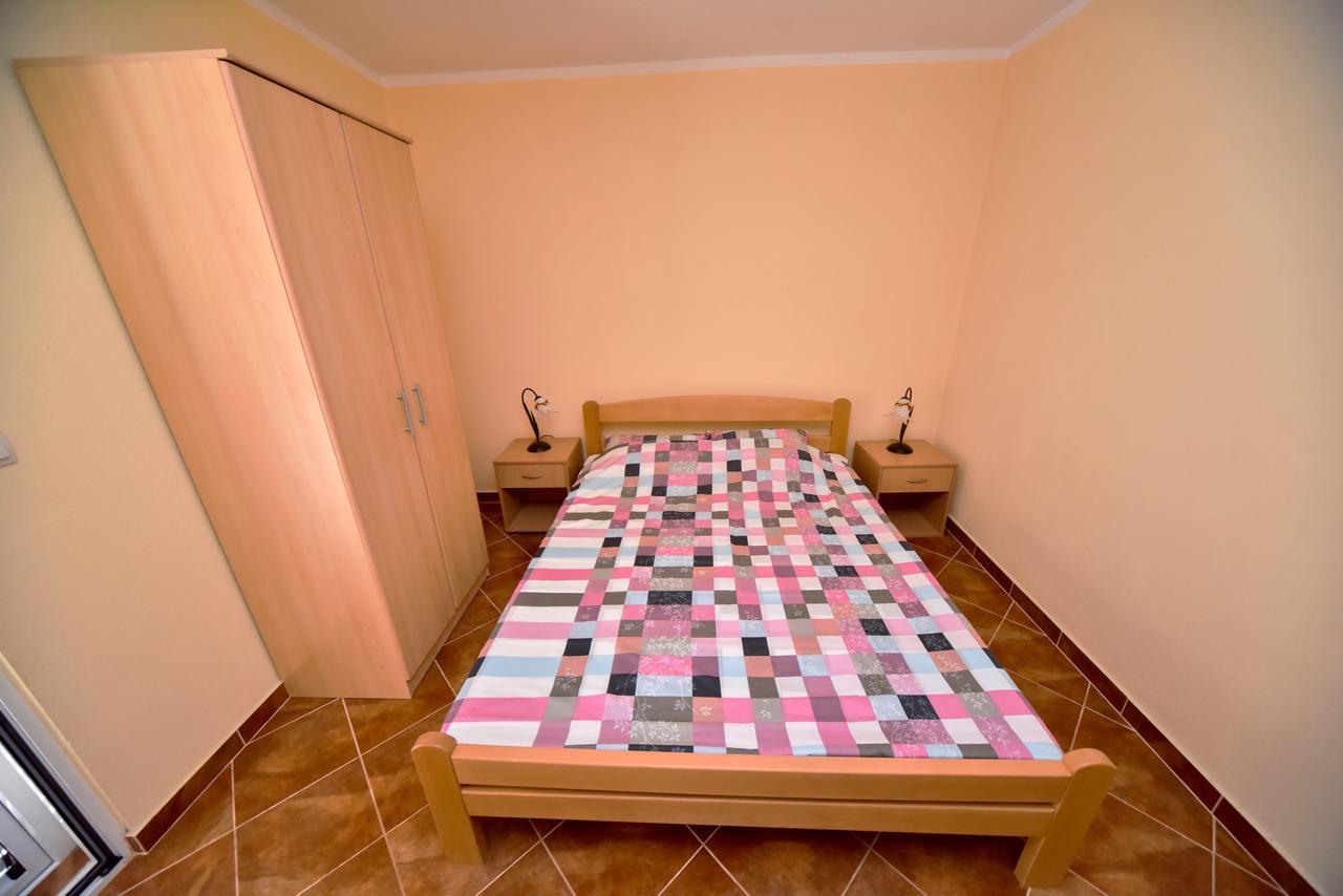 Apartmani Stanisic Čanj Dış mekan fotoğraf