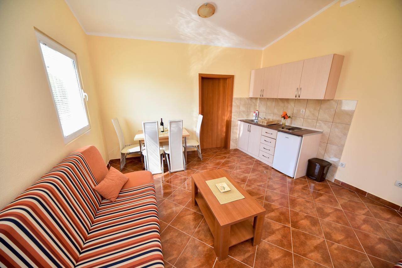 Apartmani Stanisic Čanj Dış mekan fotoğraf