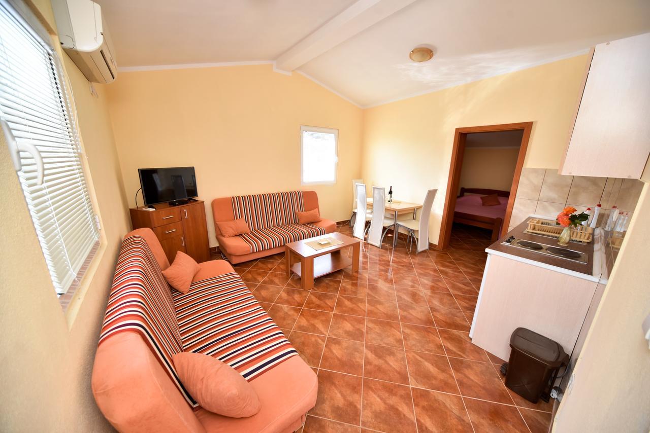 Apartmani Stanisic Čanj Dış mekan fotoğraf